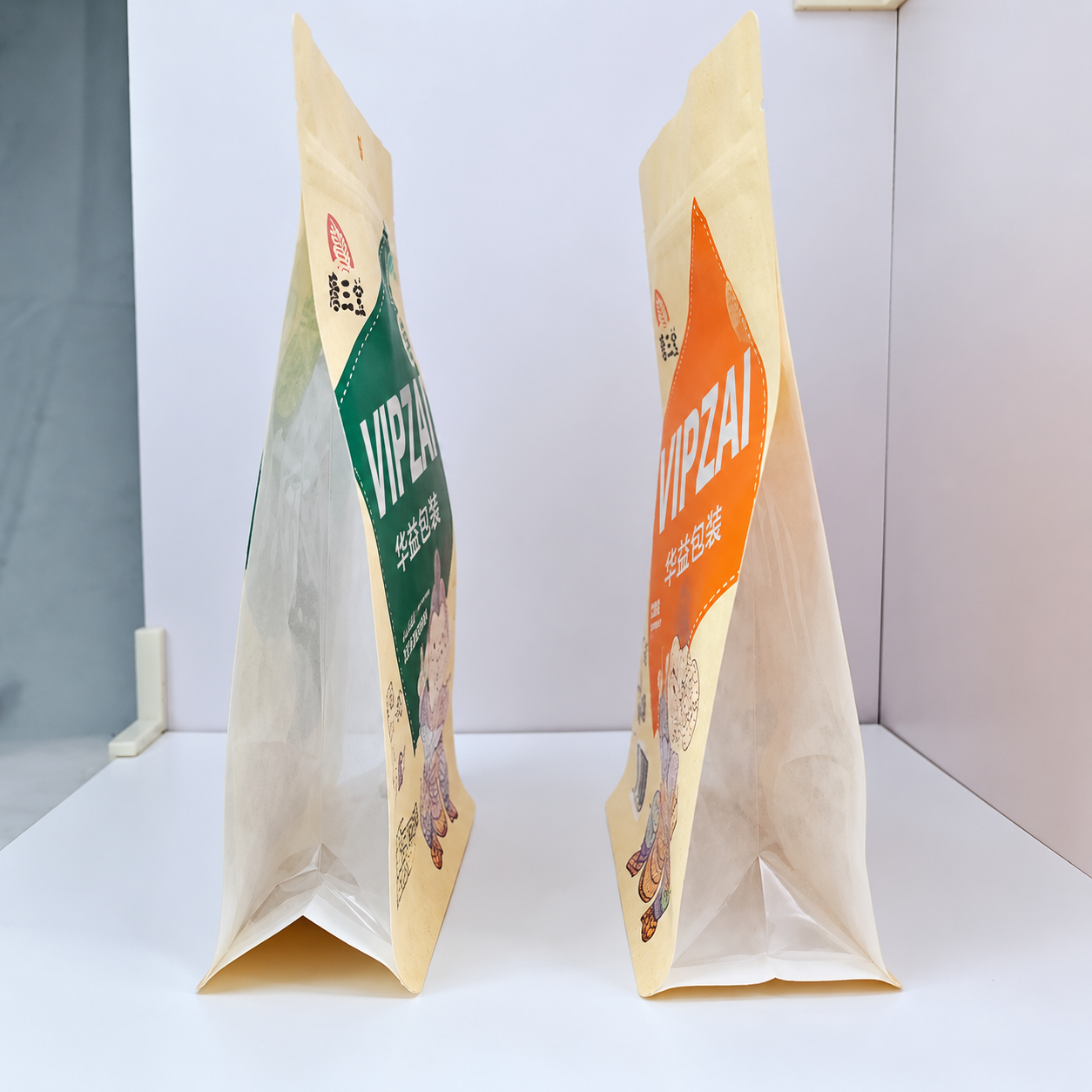 自立拉链袋装入食品后检查底部站立效果